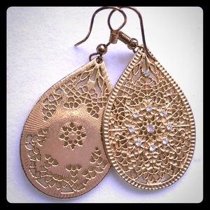 Faux Gold laced earrings